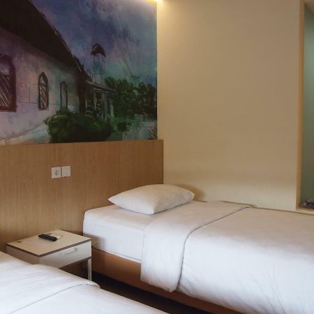 The City Hotel Ambon Ngoại thất bức ảnh